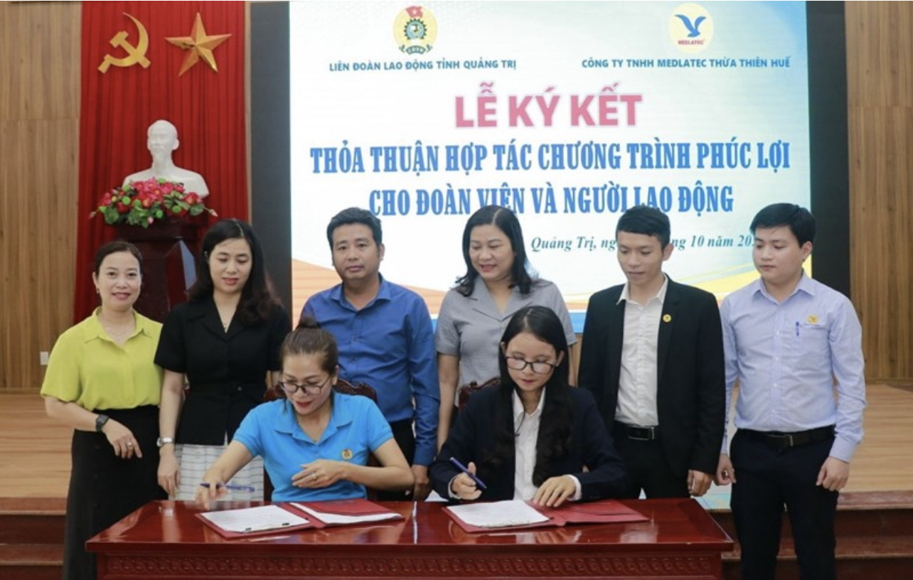 Lễ ký kết chương trình “Phúc lợi cho đoàn viên công đoàn và người lao động”.