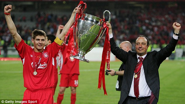 Benitez đã giành được 3 cúp châu Âu nhưng có đến 2 trong đó diễn ra sau những trận chung kết đầy may mắn