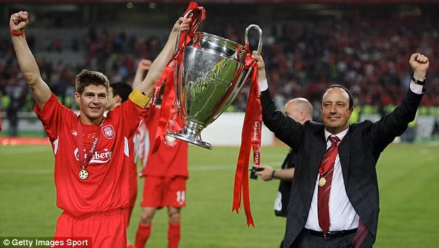 Benitez đã giành được 3 cúp châu Âu nhưng có đến 2 trong đó diễn ra sau những trận chung kết đầy may mắn