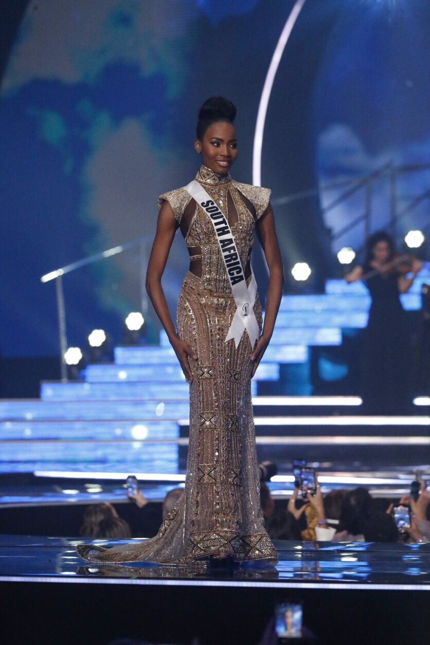 Tại cuộc bình chọn Miss Grand Slam 2021, Lalela Mswane dừng chân ở top 20. Năm đó, người giành chiến thắng là Hoa hậu thế giới 2021 - Karolina Bielawska.