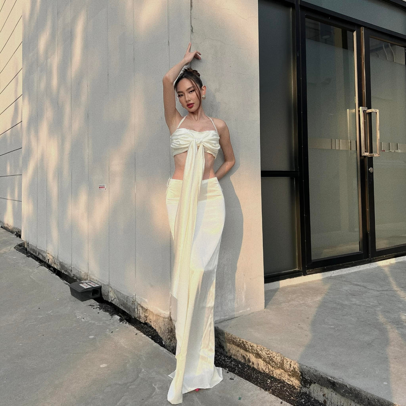 Thùy Tiên cũng là một trong những hoa hậu tích cực hoạt động từ thiện, xã hội.