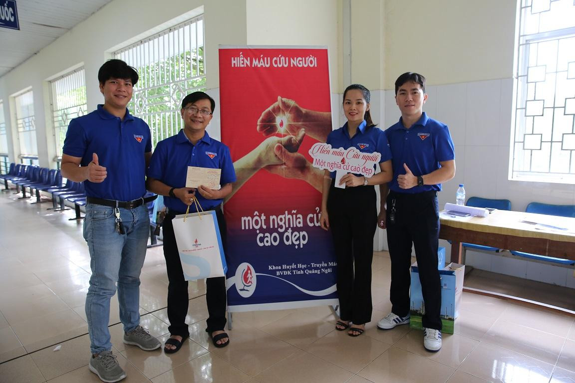 Đoàn Thanh niên BSR tham gia hỗ trợ hiến máu nhân đạo Đoàn Thanh niên BSR tham gia hỗ trợ hiến máu nhân đạo