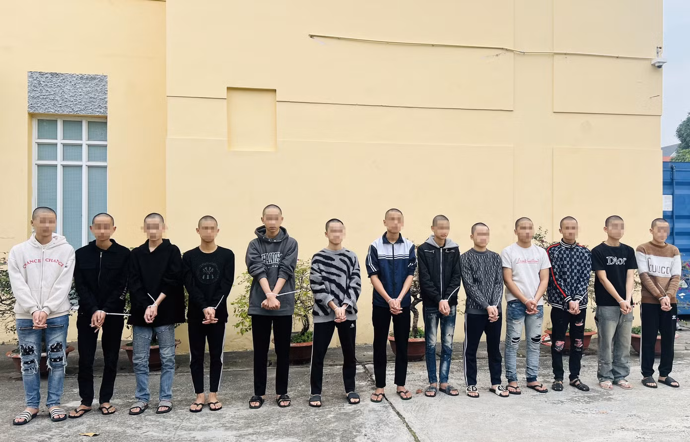 Nhóm thanh thiếu niên trong vụ việc. Nhóm thanh thiếu niên trong vụ việc.