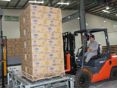 Nhà máy sữa của Vinamilk tại Bình Dương đang gặp trở ngại về hoàn thuế