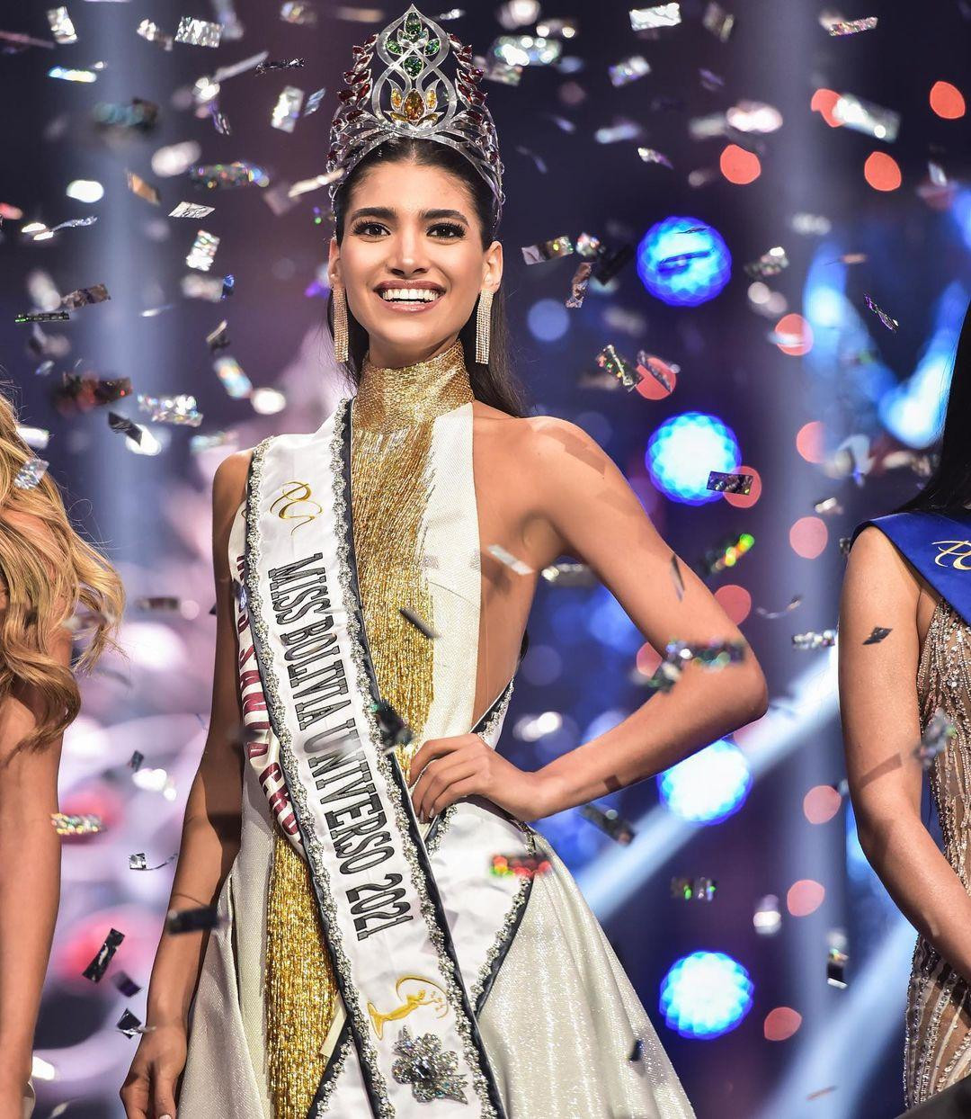 Mới đây, người đẹp Nahemi Uequin đã vượt qua 24 thí sinh khác để giành chiến thắng trong đêm chung kết Hoa hậu Hoàn vũ Bolivia 2021. Mới đây, người đẹp Nahemi Uequin đã vượt qua 24 thí sinh khác để giành chiến thắng trong đêm chung kết Hoa hậu Hoàn vũ Bolivia 2021.