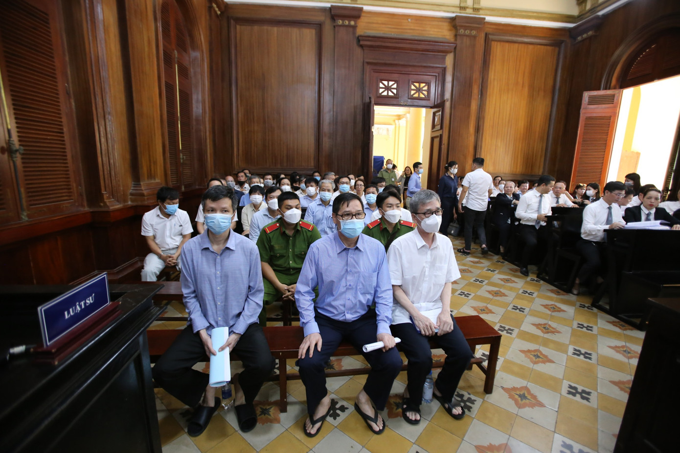 Phiên tòa xét xử vụ sai phạm tại Tổng Công ty Công nghiệp Sài Gòn sáng 29/5. Phiên tòa xét xử vụ sai phạm tại Tổng Công ty Công nghiệp Sài Gòn sáng 29/5.