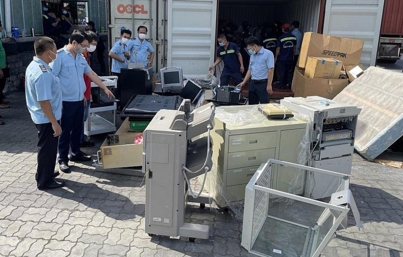 Hải quan TPHCM kiểm tra container hồi tháng 5/2021. Hải quan TPHCM kiểm tra container hồi tháng 5/2021.