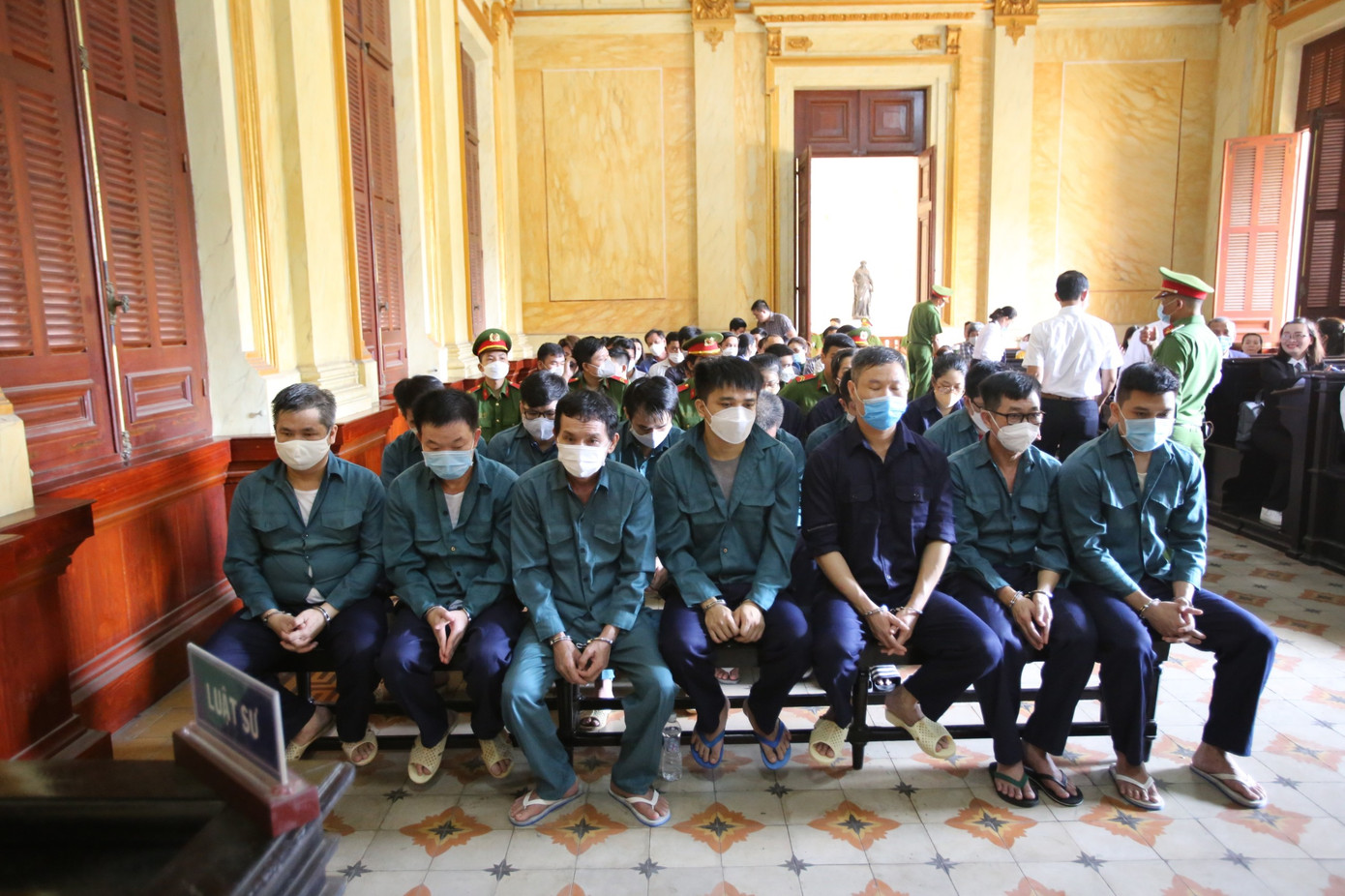 Các bị cáo tại phiên tòa. Các bị cáo tại phiên tòa.