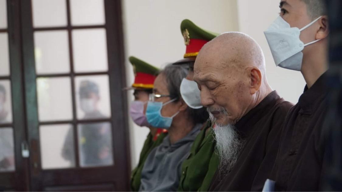 Bị cáo Lê Tùng Vân tại phiên toà. Bị cáo Lê Tùng Vân tại phiên toà.