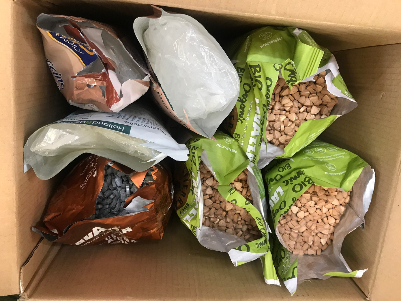 Ma túy được ngụy trang chuyển về Việt Nam.