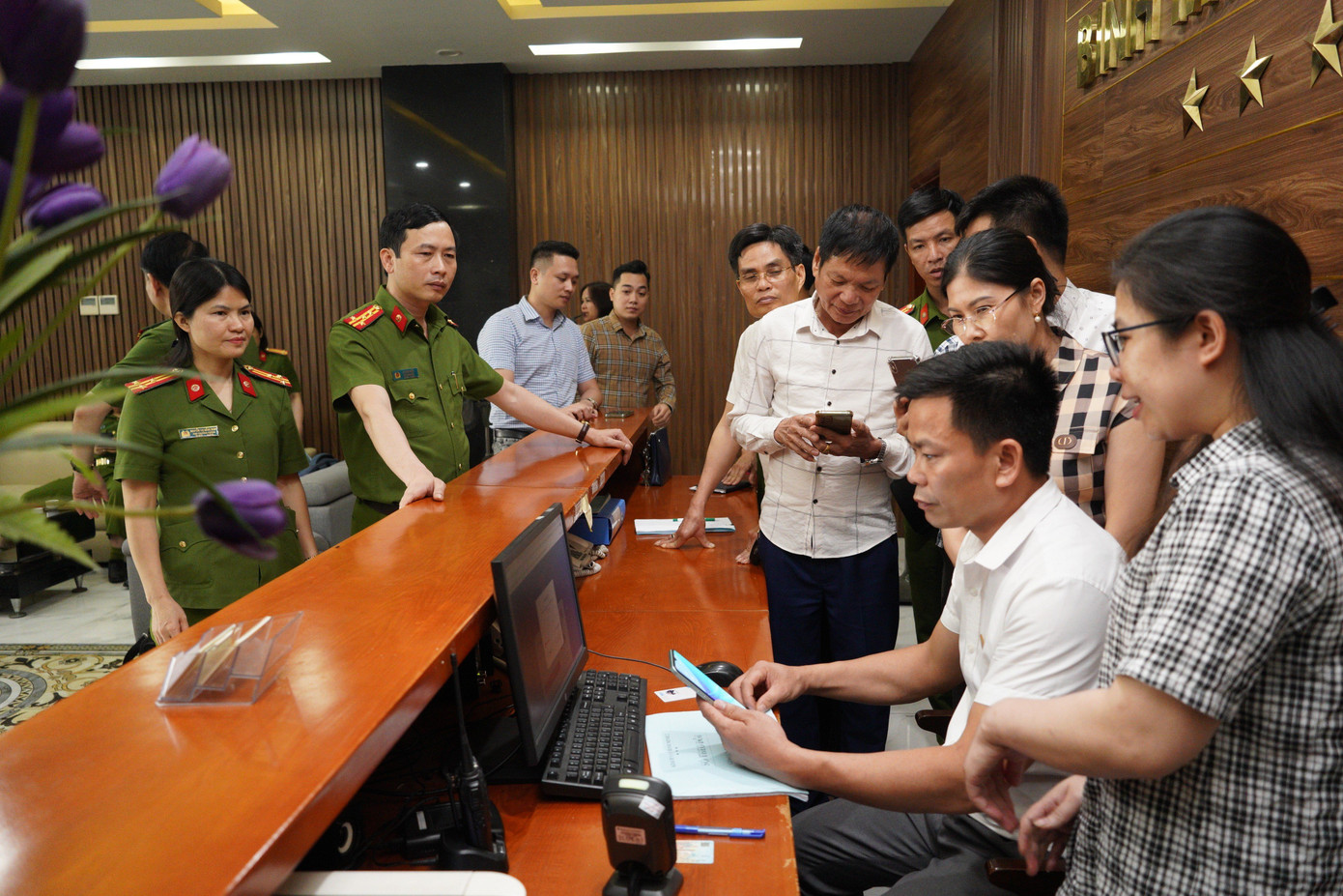 Ứng dụng phần mềm quản lý lưu trú ASM. Ứng dụng phần mềm quản lý lưu trú ASM.