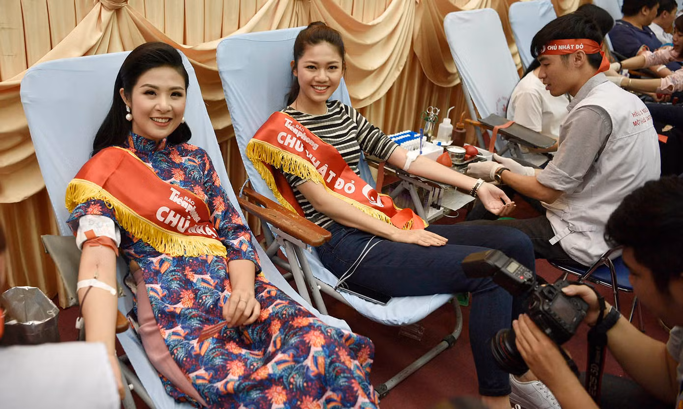 Những gian hàng sinh viên độc đáo trong Chủ Nhật Đỏ ảnh 7 Những gian hàng sinh viên độc đáo trong Chủ Nhật Đỏ ảnh 7