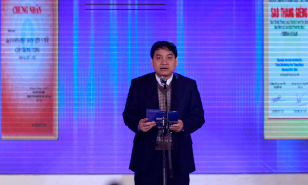 Nguyễn Đắc Vinh, Bí thư Thứ nhất T.Ư Đoàn, Chủ tịch Hội Sinh viên Việt Nam đã phát biểu tại buổi Lễ. Năm 2013 là năm thứ 15, T.Ư Hội Sinh viên Việt Nam tổ chức trao giải thưởng “Sao Tháng giêng”. Năm nay, Giải thưởng được trao cho 100 sinh viên