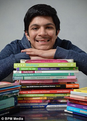 Cậu học sinh có chỉ số IQ đạt 160. Cậu học sinh có chỉ số IQ đạt 160