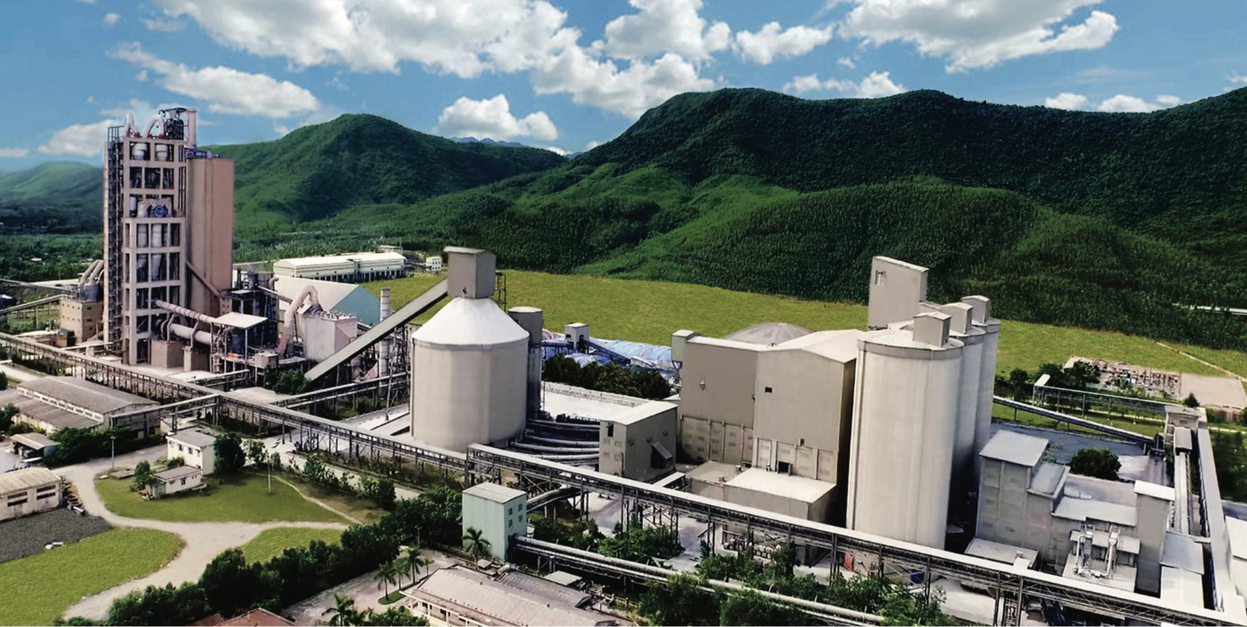 Thời điểm đó, Nhà máy Xi măng Sông Gianh là "đại" dự án của Quảng Bình. Thời điểm đó, Nhà máy Xi măng Sông Gianh là "đại" dự án của Quảng Bình.