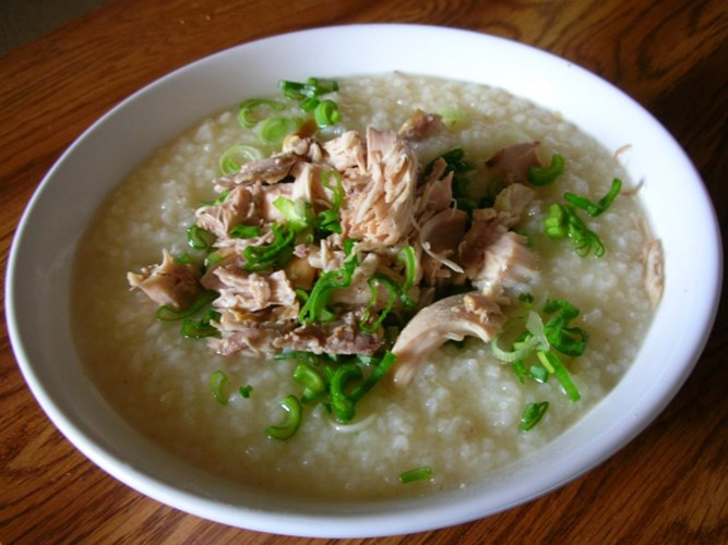 Cháo gà.