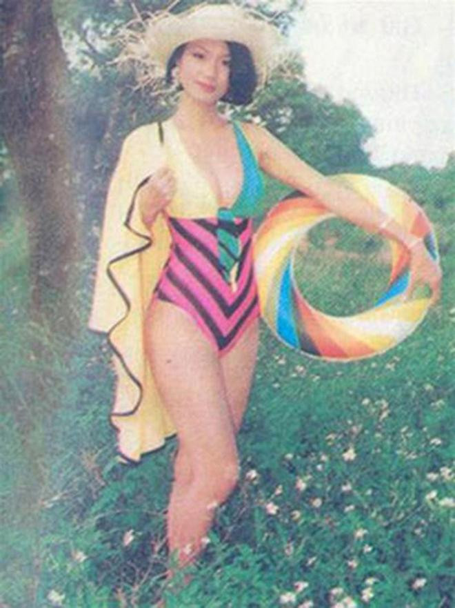 Sau khi được nhiều người biết đến từ cuộc thi Hoa hậu Việt Nam năm 1990, những tưởng mỹ nhân đến từ TPHCM sẽ trở thành một người mẫu sáng giá của làng giải trí. Thế nhưng từ khi đoạt danh hiệu Á hậu 1 đến nay, Trần Vân Anh dường như không có duyên với showbiz. Sau bao nhiêu năm, Á hậu Trần Vân Anh vẫn giữ cho mình một cuộc sống kín tiếng.