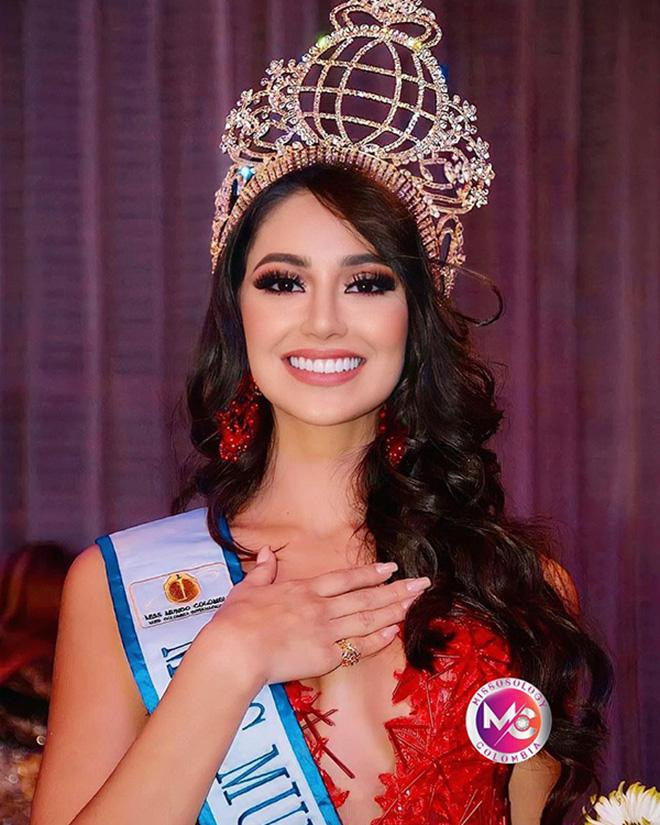 Tối 14/8 vừa qua, người đẹp Andrea Aguilera đã vượt qua 17 thí sinh để đăng quang ngôi vị Hoa hậu thế giới Colombia 2021.