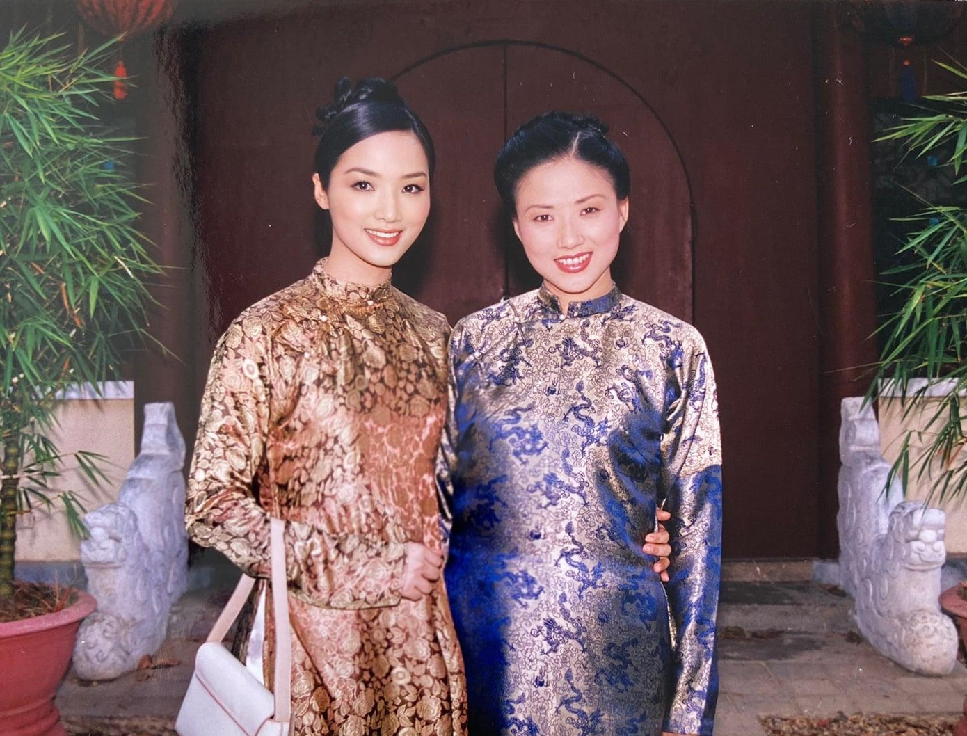 Hoa hậu Giáng My khoe ảnh trên trường quay khi đóng phim cách đây 21 năm. Hoa hậu Giáng My khoe ảnh trên trường quay khi đóng phim cách đây 21 năm.