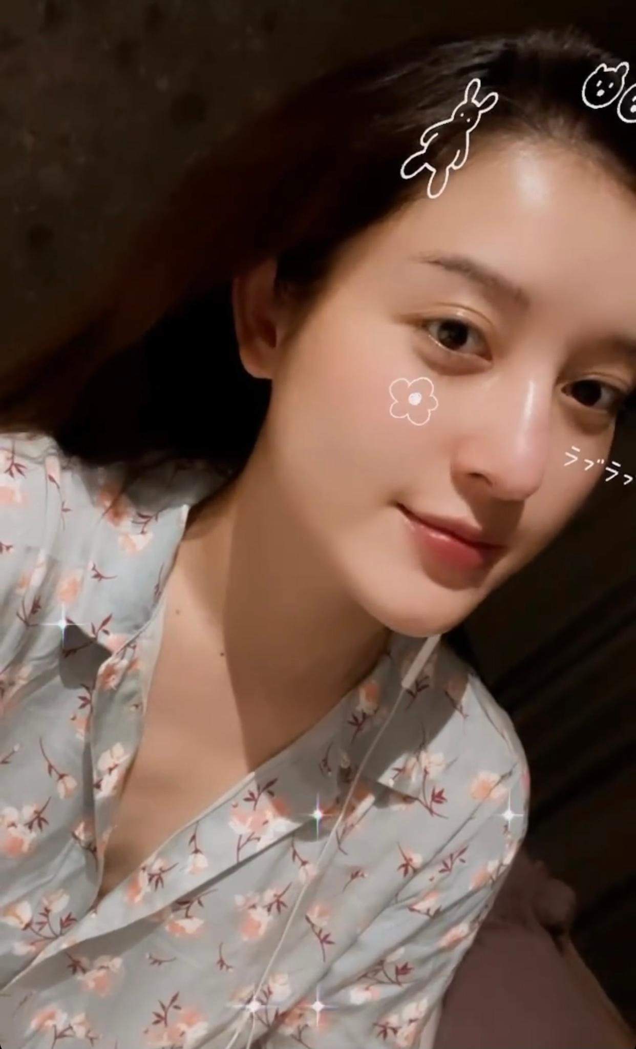 Á hậu Huyền My tự tin khoe mặt mộc xinh đẹp, quyến rũ.