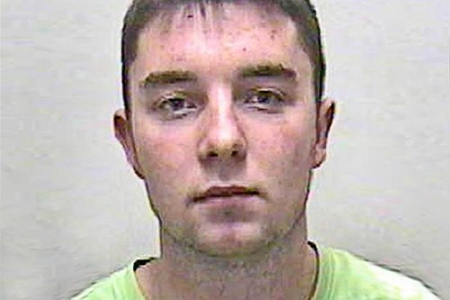 Tháng 9 năm ngoái, Matthew Woods, phải ngồi tù 3 tháng vì đùa cợt về vụ mất tích của hai em bé April Jones 5 tuổi và Madeleine McCann 4 tuổi trên trang Facebook của Sickipedia. Chàng trai viết: 