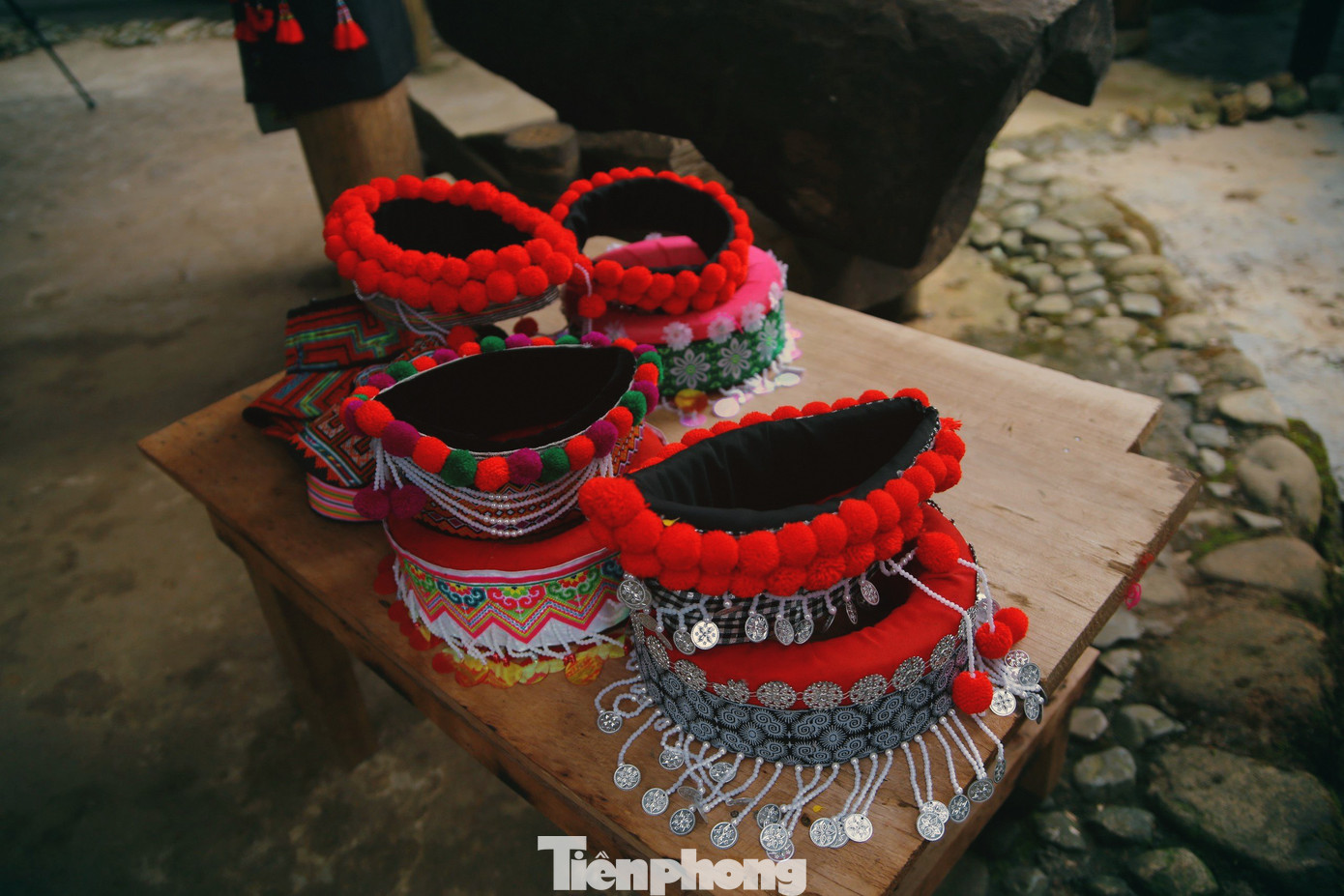 Chợ phiên Sin Suối Hồ được mệnh danh là một trong những phiên chợ an toàn nhất vì bản không nghiện hút, không uống rượu, không trộm cắp, không xả rác...