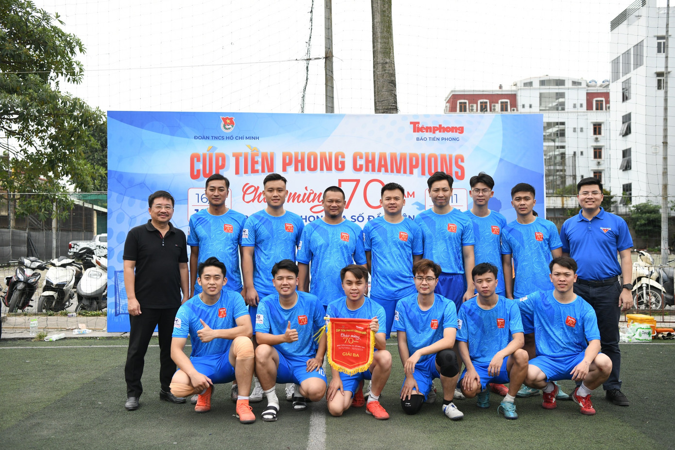 Sau 2 ngày tranh tài, Giải bóng đá chào mừng tranh cúp Tiền Phong Champions đã kết thúc tốt đẹp với kết quả đầy ấn tượng. Sau 2 ngày tranh tài, Giải bóng đá chào mừng tranh cúp Tiền Phong Champions đã kết thúc tốt đẹp với kết quả đầy ấn tượng.