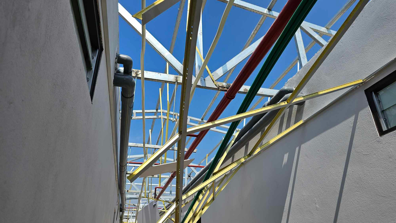 Cũng theo Chủ tịch UBND huyện Thạch Thất, hiện nay Thường trực Huyện ủy đã đồng ý cho UBND huyện Thạch Thất tạm dừng quyền điều hành của Chủ tịch UBND 3 xã: Tân Xã, Thạch Hòa, Bình Yên.