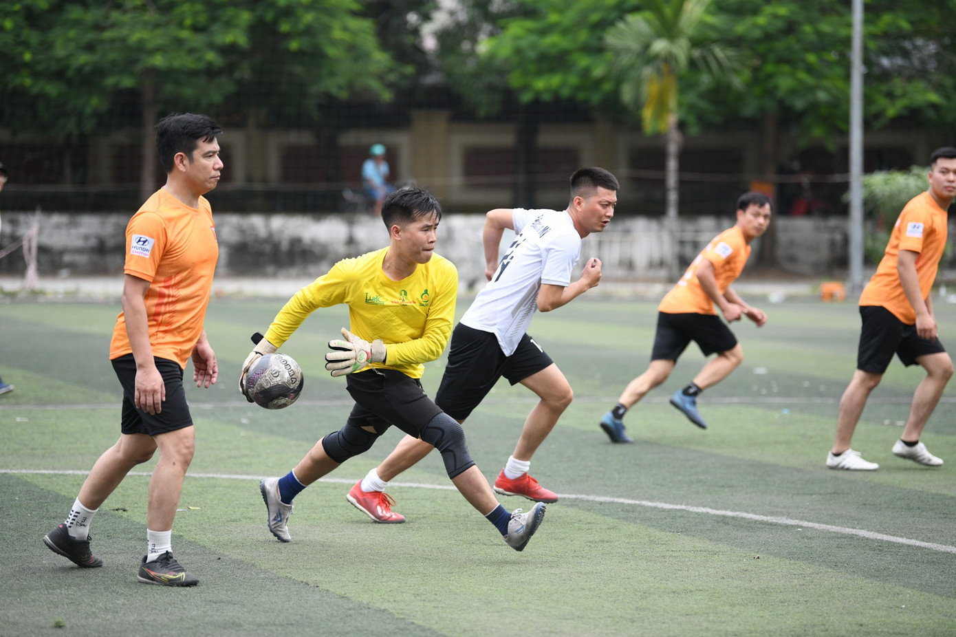 Giải đấu năm nay có sự tham gia của 6 đội bao gồm: FC Bộ Lao động - Thương Binh và Xã hội; FC T.Ư Đoàn; FC Bệnh viện Huyết học – Truyền máu Trung ương; FC Viglacera Yên Mỹ; FC BIM Group; FC Tiền Phong. Giải đấu năm nay có sự tham gia của 6 đội bao gồm: FC Bộ Lao động - Thương Binh và Xã hội; FC T.Ư Đoàn; FC Bệnh viện Huyết học – Truyền máu Trung ương; FC Viglacera Yên Mỹ; FC BIM Group; FC Tiền Phong.