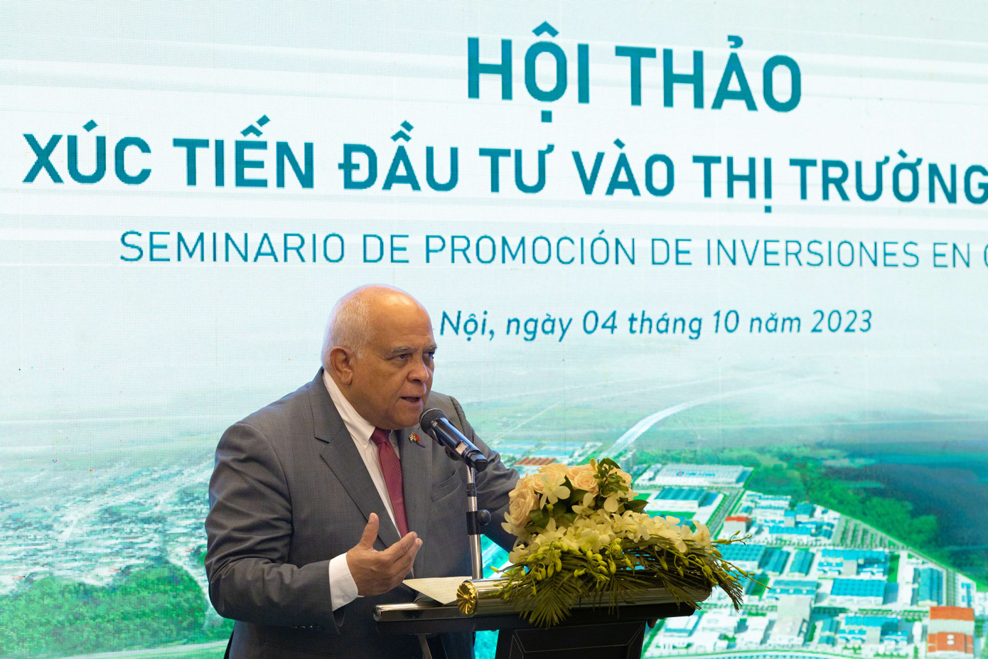 Ông Orlando Nicolás Hernández Guillén - Đại sứ Cuba tại Việt Nam Cruz khẳng định, Cuba luôn dành sự ưu tiên cao nhất, tạo mọi điều kiện thuận lợi để doanh nghiệp Việt Nam hiện diện nhiều hơn tại Cuba.