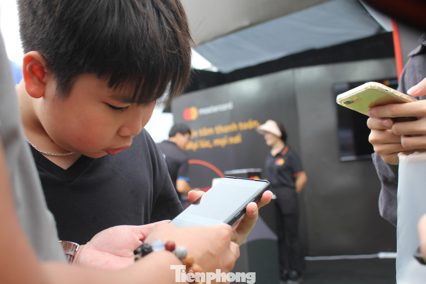 MasterCard là một loại thẻ thanh toán quốc tế do công ty MasterCard Worldwide (Công ty đa quốc gia có trụ sở ở Purchase, New York, Mỹ) liên kết với các ngân hàng để phát hành. Thẻ tín dụng MasterCard cho phép bạn thanh toán mọi giao dịch ở cả trong nước và quốc tế.