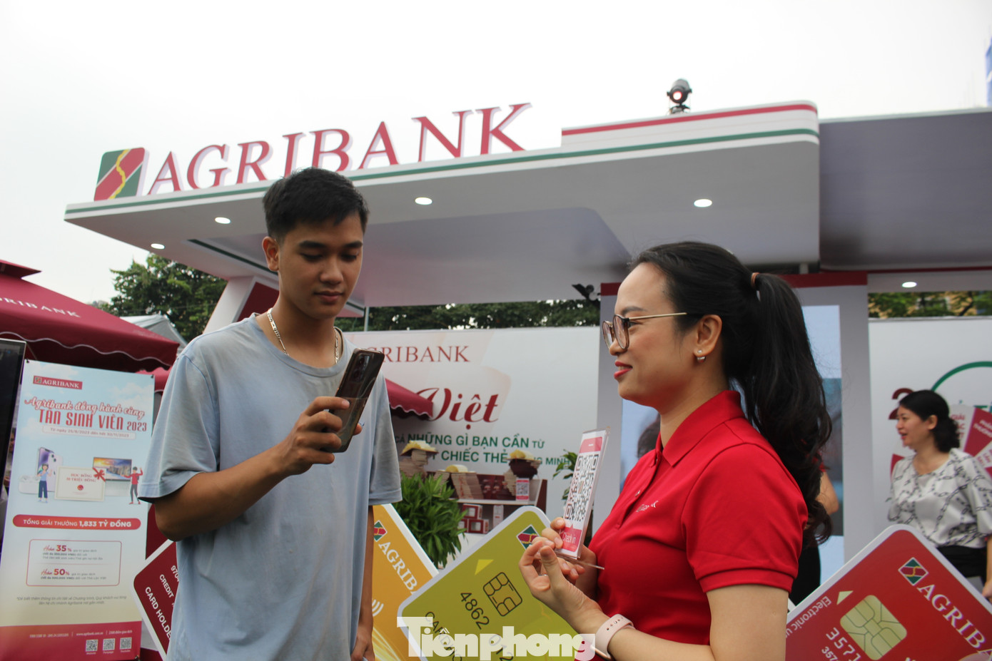 Tham gia sự kiện Ngày thẻ Việt Nam 2023 - Sóng Festival, Agribank mang tới thông điệp: “Xu hướng Thanh toán Số - điện tử Công nghệ thanh toán hiện đại”.