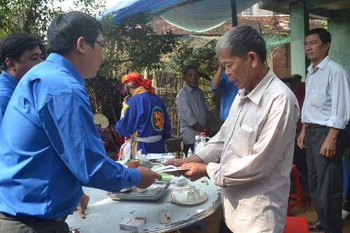 Gửi đến báo Tiền Phong lời cảm ơn, nhưng mất mát về người khốn khổ lắm... ảnh Việt Hương