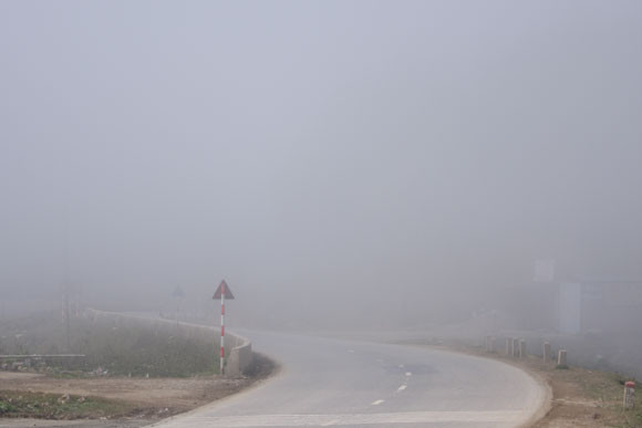 Tầm nhìn trên đường chỉ còn vài mét