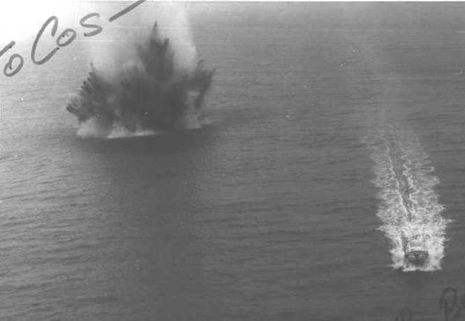 Ảnh chụp thủy lôi bị kích nổ. Ảnh chụp thủy lôi bị kích nổ