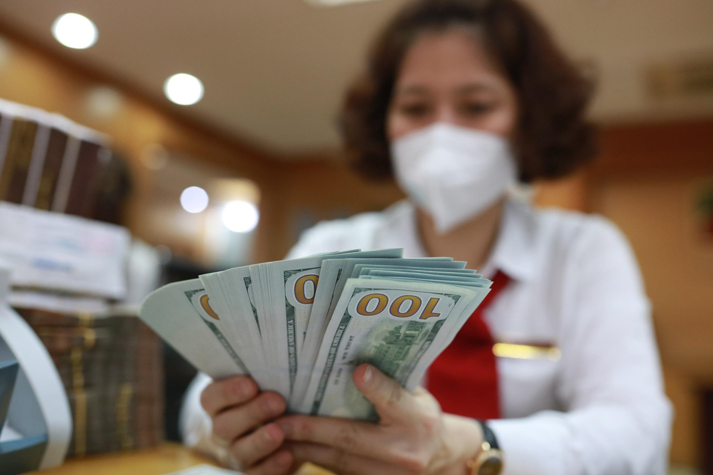 Tỷ giá tăng phiên thứ 4 liên tiếp. Ảnh: Như Ý Tỷ giá tăng phiên thứ 4 liên tiếp. Ảnh: Như Ý