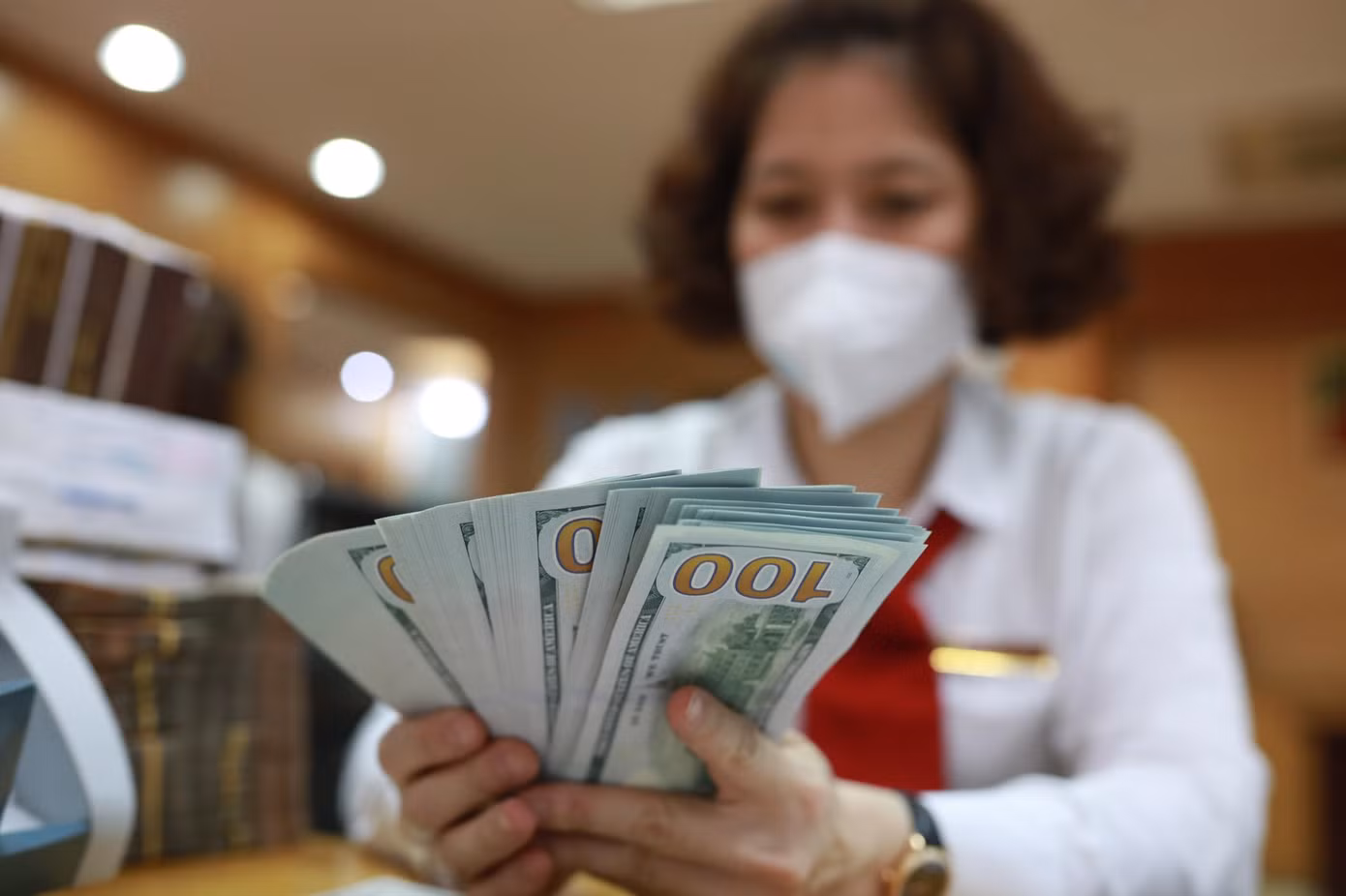 Tỷ giá tăng phiên thứ 4 liên tiếp. Ảnh: Như Ý