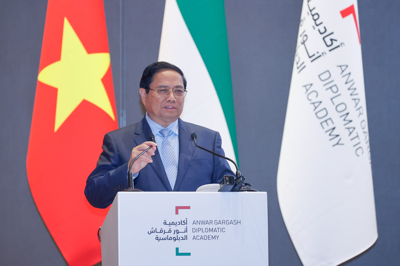 Thủ tướng phát biểu chính sách quan trọng tại Học viện Ngoại giao Anwar Gargash (UAE) Thủ tướng phát biểu chính sách quan trọng tại Học viện Ngoại giao Anwar Gargash (UAE)