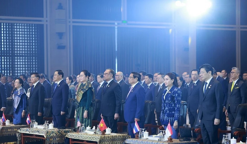 Các nhà lãnh đạo ASEAN và đại biểu tham dự phiên khai mạc. (Ảnh: Dương Giang) Các nhà lãnh đạo ASEAN và đại biểu tham dự phiên khai mạc. (Ảnh: Dương Giang)
