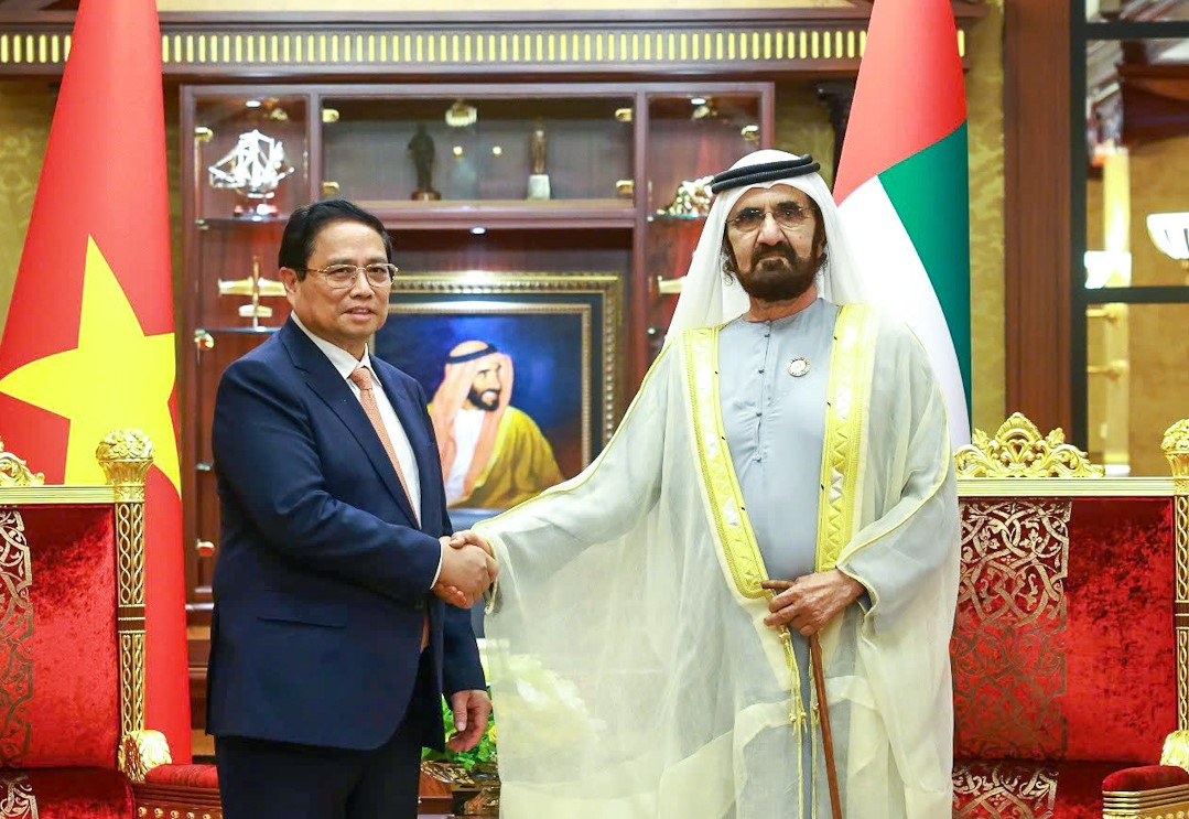 Thủ tướng Phạm Minh Chính và Phó Tổng thống kiêm Thủ tướng UAE Sheikh Mohammed bin Rashid Al Maktoum.
