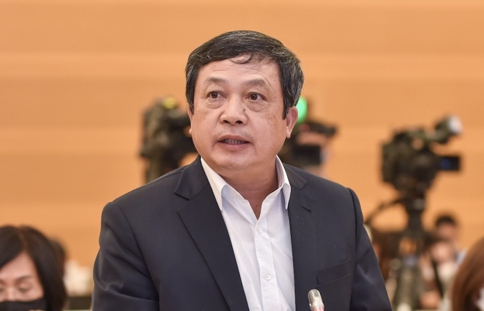 Ông Đoàn Văn Việt, nguyên Chủ tịch UBND tỉnh Lâm Đồng bị kỷ luật cảnh cáo. Ông Đoàn Văn Việt, nguyên Chủ tịch UBND tỉnh Lâm Đồng bị kỷ luật cảnh cáo.