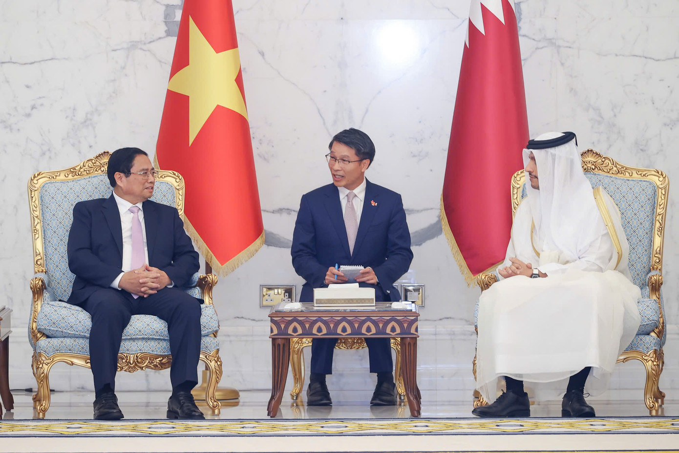 Hội đàm giữa Thủ tướng Phạm Minh Chính và Thủ tướng Qatar.