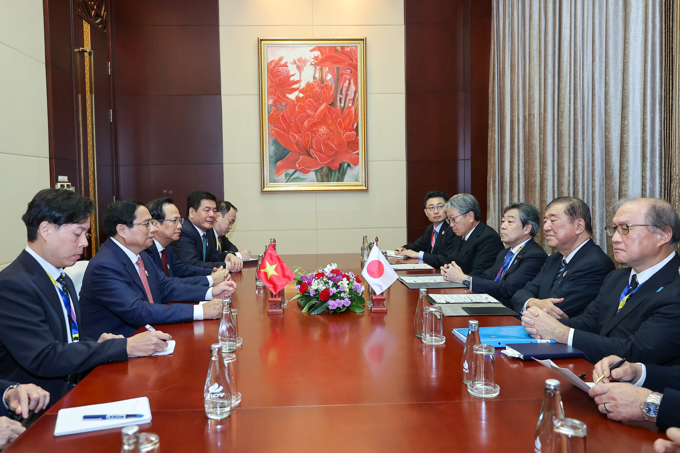 Thủ tướng đề nghị Nhật Bản cung cấp ODA cho dự án đường sắt tốc độ cao.