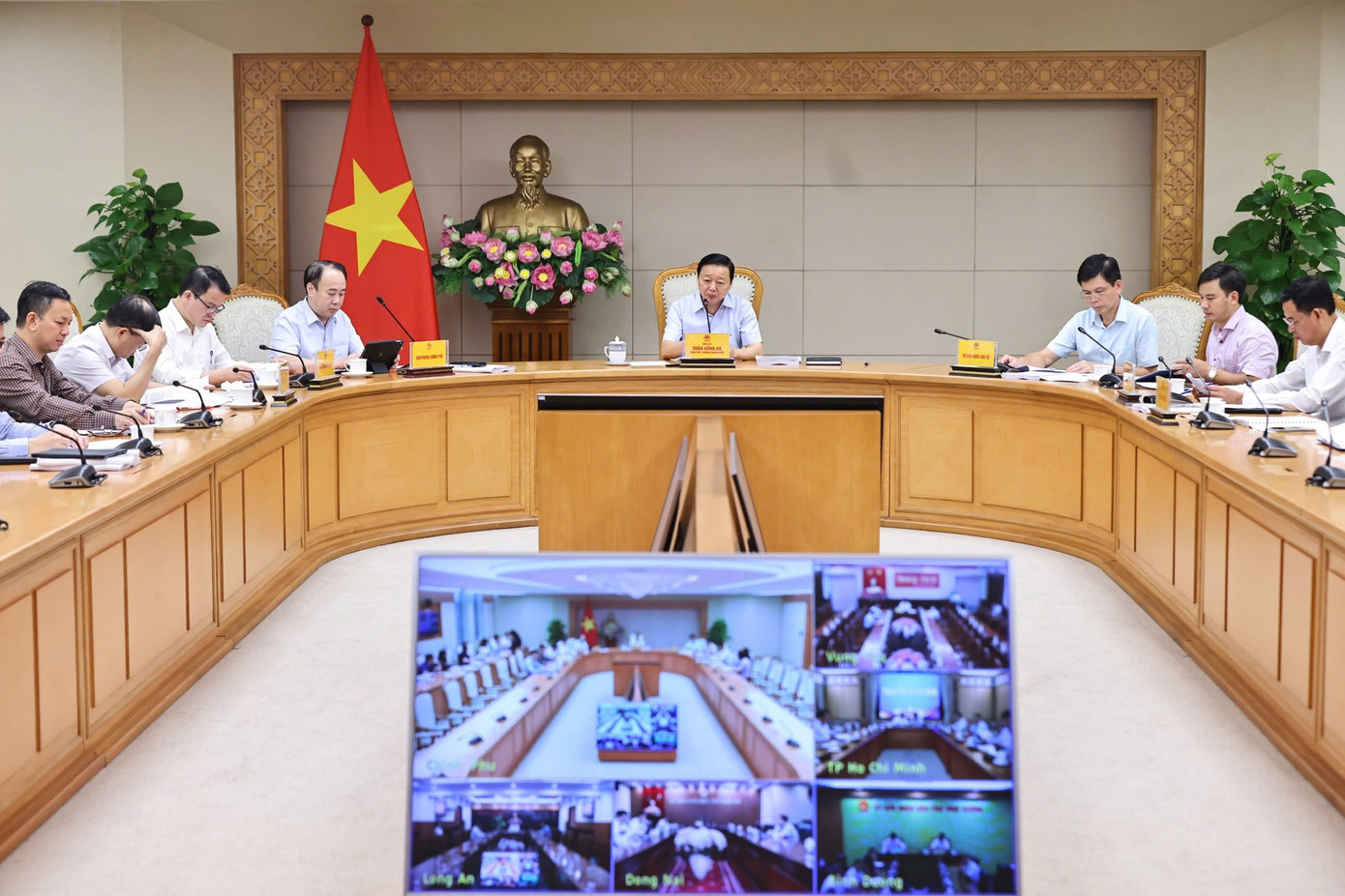 Phó Thủ tướng Trần Hồng Hà chủ trì cuộc họp về dự án đường vành đai 4 TPHCM.