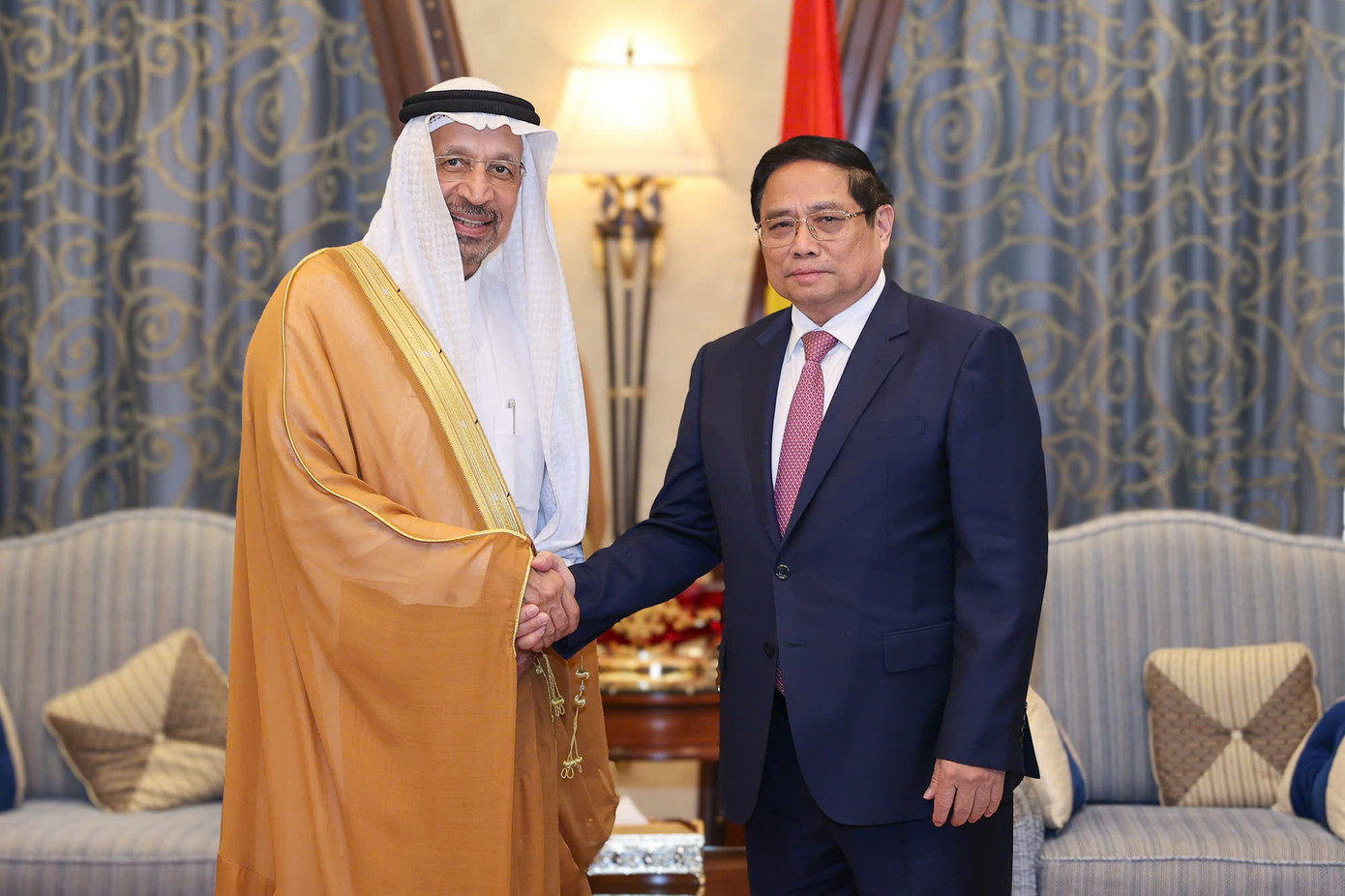 Thủ tướng Phạm Minh Chính tiếp Bộ trưởng Đầu tư Ả-rập Xê-út Khalid bin Abdulaziz Al-Falih.