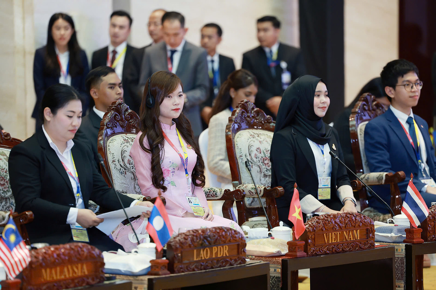 Đối thoại giữa các nhà lãnh đạo ASEAN với thanh niên ASEAN.