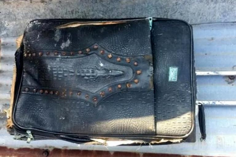 Xác anh Bảo được hung thủ giấu trong vali cá sấu. Ảnh công an cung cấp. Xác anh Bảo được hung thủ giấu trong vali cá sấu. Ảnh công an cung cấp.