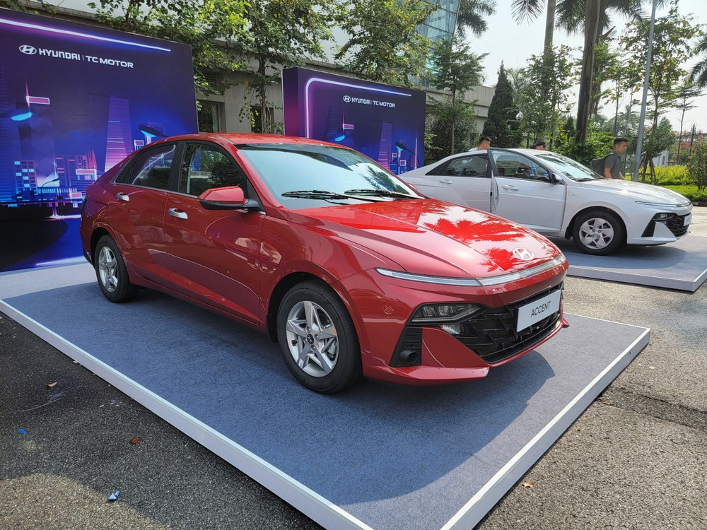 Accent là dòng xe có doanh số cao nhất của Hyundai trong tháng 11 tại Việt Nam. Accent là dòng xe có doanh số cao nhất của Hyundai trong tháng 11 tại Việt Nam.