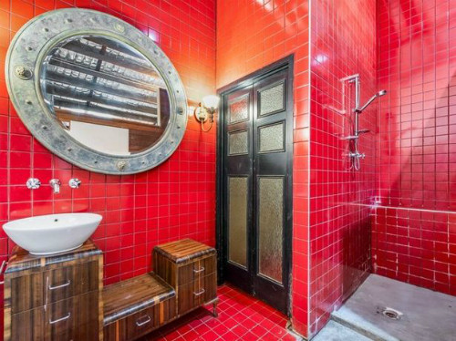 Nhà kho cũ bán được một triệu USD ảnh 2