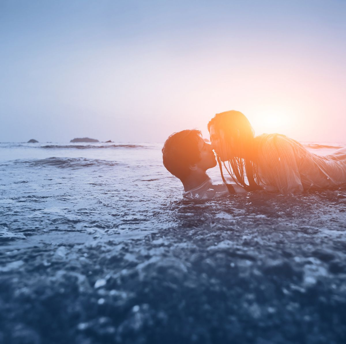 Nước hoàn toàn không phải là chất bôi trơn tốt.